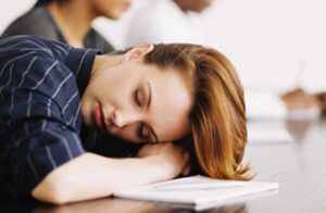 ಹಗಲಿನಲ್ಲಿ ‘ನಿದ್ದೆ’ ಮಾಡಿದ್ರೆ ಏನಾಗುತ್ತೆ.? ಒಂದು ಸಣ್ಣ ನಿದ್ರೆಯಿಂದ ಇಷ್ಟೆಲ್ಲಾ ಆಗಲು ಸಾಧ್ಯವೇ.?