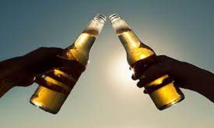 ALERT : ಮದ್ಯ ಪ್ರಿಯರಿಗೆ ಬಿಗ್ ಶಾಕ್ : ಪ್ರತಿದಿನ `ಆಲ್ಕೋಹಾಲ್’ ಸೇವನೆಯಿಂದ `ಕ್ಯಾನ್ಸರ್’ ಅಪಾಯ ಹೆಚ್ಚಳ.!