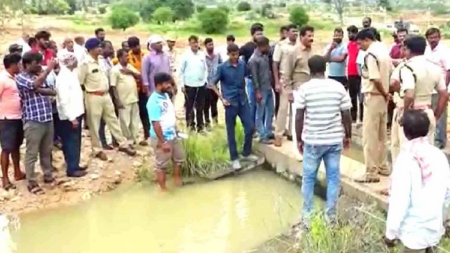 watch video" JDS MLA Nagamangala MLA Suresh Gowda abused forest staff with unspoken words