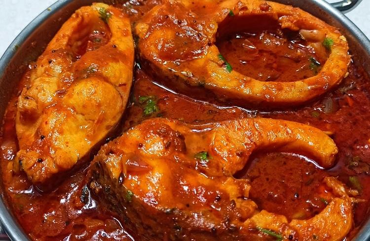 Shocking: ಮಾಟ ಮಂತ್ರ ಆಚರಣೆಗೆ ನಿರಾಕರಿಸಿದ ಪತ್ನಿಯ ಮುಖದ ಮೇಲೆ ಬಿಸಿ ಮೀನಿನ ಸಾರನ್ನು ಸುರಿದ ಪತಿ