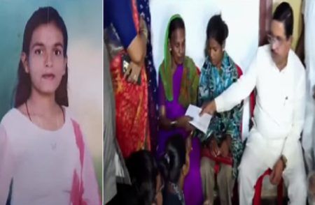 ಹುಬ್ಬಳ್ಳಿಯ ಅಂಜಲಿ ನಿವಾಸಕ್ಕೆ ಪ್ರಹ್ಲಾದ್ ಜೋಶಿ ಭೇಟಿ: ವೈಯಕ್ತಿಕವಾಗಿ 50,000 ರೂ ನೀಡಿದ ಕೇಂದ್ರ ಸಚಿವ