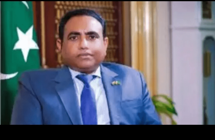 BREAKING:ಪಾಕಿಸ್ತಾನದ ಉನ್ನತ ರಾಜತಾಂತ್ರಿಕರಿಗೆ ಅಮೇರಿಕಾ ಪ್ರವೇಶ ನಿರಾಕರಣೆ; LA ವಿಮಾನ ನಿಲ್ದಾಣದಿಂದ ಗಡೀಪಾರು