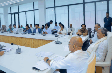 BIG NEWS : ರಾಜ್ಯದಲ್ಲಿ ಕೊರೊನ ಪ್ರಕರಣಗಳು ಹೆಚ್ಚಳ : ಸಹಾಯವಾಣಿ ಆರಂಭಿಸುವಂತೆ ಸಿಎಂ ಸಿದ್ದರಾಮಯ್ಯ ಸೂಚನೆ