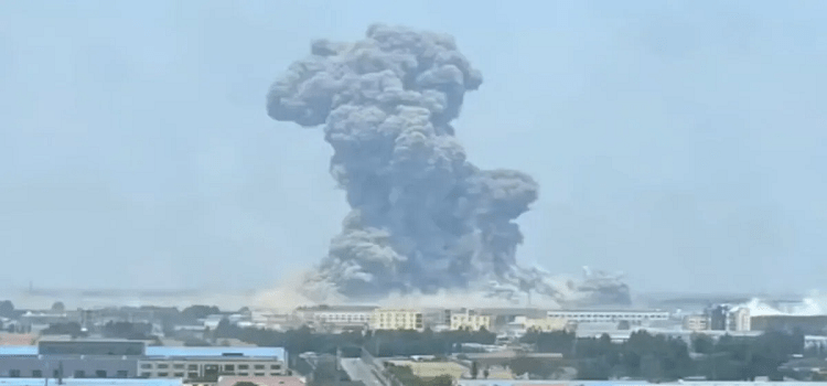 Powerful explosion at Weifang chemical plant in China Five dead, 19 injured
