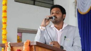 A lustful principal invited a student to the bed, saying he would give her 10,000 rupees..!