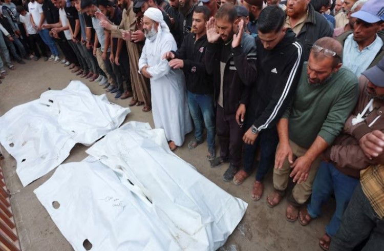 BREAKING ; ಗಾಜಾದಲ್ಲಿ ನಡೆದ ಬೃಹತ್ ದಾಳಿಯಲ್ಲಿ 104 ಜನ ಸಾವು ; ಆದ್ರೂ ‘ಕದನ ವಿರಾಮ ಮುಂದುವರೆದಿದೆ’ ಎಂದ ಇಸ್ರೇಲ್