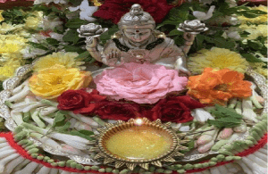 ಮನೆಯಲ್ಲಿ “ಇಪ್ಪೆ ಎಣ್ಣೆ” ಹಚ್ಚುವುದರಿಂದ ದುಃಖ, ದಾರಿದ್ರ್ಯ, ಬಡತನ, ಸಾಲದ ಭಾದೆ ನಿವಾರಣೆಯಾಗುತ್ತದೆ .