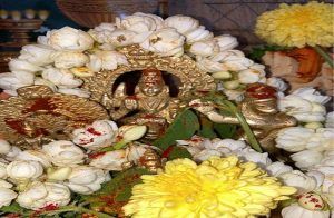 ಮನೆಯಲ್ಲಿ ನೆಮ್ಮದಿಯೇ ಇಲ್ಲವೆಂದಾದರೆ ಮುಂಜಾನೆ ಎದ್ದ ತಕ್ಷಣ ಕೇವಲ 21 ಬಾರಿ ಈ ಚಿಕ್ಕ ಶಬ್ದ ಹೇಳಿ ಸಾಕು, ದಶ ದಿಕ್ಕುಗಳಿಂದ ಧನಸಂಪತ್ತು ಬರುವುದು..!