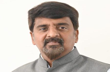 ಚಿಕ್ಕಬಳ್ಳಾಪುರ ರೈತರಿಗೆ ಅನ್ಯಾಯ: ಸಚಿವ ಜಮೀರ್ ಅಹ್ಮದ್ ಖಾನ್ ಹಸ್ತಕ್ಷೇಪಕ್ಕೆ MLC ಡಿಎಸ್ ಅರುಣ್ ಖಂಡನೆ