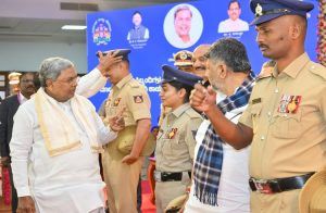 ಕೇವಲ ‘ಪೊಲೀಸ್ ಕ್ಯಾಪ್’ ಬದಲಾಗುವುದಲ್ಲ, ನಿಮ್ಮ ಕಾರ್ಯಕ್ಷಮತೆಯೂ ಬದಲಾಗಲಿ: ಸಿಎಂ ಸಿದ್ಧರಾಮಯ್ಯ ಕರೆ