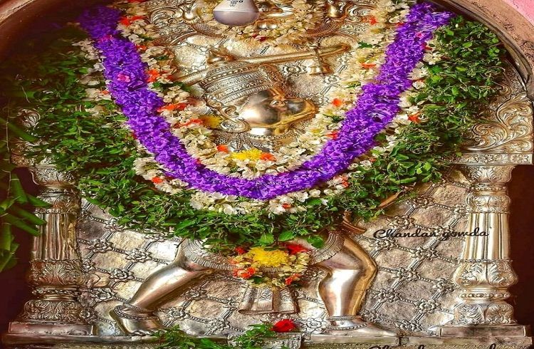 ಜೀವನದಲ್ಲಿ ವಿಪರೀತ ಕಷ್ಟವಿದ್ದರೆ ಆಂಜನೇಯ ಸ್ವಾಮಿಗೆ ಈ ವಸ್ತುಗಳನ್ನು ಕೊಡುತ್ತೇನೆ ಎಂದು ಹರಕೆ ಮಾಡಿಕೊಳ್ಳಿ ಮೂರು ವಾರಗಳಲ್ಲಿ ನಿಮ್ಮ ಕೆಲಸ ಆಗುತ್ತದೆ !