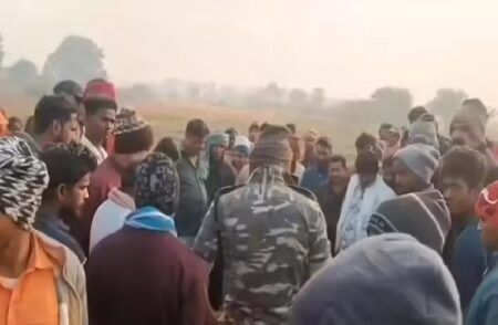 BREAKING : ದೇಶದಲ್ಲಿ `ಬೆಚ್ಚಿ ಬೀಳಿಸುವ ಕೃತ್ಯ’ : ಮಾರಕಾಸ್ತ್ರಗಳಿಂದ ಕೊಚ್ಚಿ ಒಂದೇ ಕುಟುಂಬದ ನಾಲ್ವರ ಬರ್ಬರ ಹತ್ಯೆ