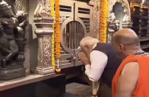 BREAKING : ಉಡುಪಿಯಲ್ಲಿ `ಕನಕನ ಕಿಂಡಿ’ ಮೂಲಕ ಶ್ರೀಕೃಷ್ಣನ ದರ್ಶನ ಪಡೆದ ಪ್ರಧಾನಿ ಮೋದಿ
