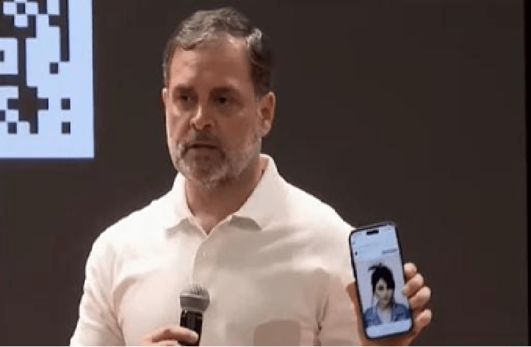 BIG BREAKING : ಹರಿಯಾಣದಲ್ಲೂ 25 ಲಕ್ಷ ಮತಗಳ್ಳತನ ನಡೆದಿದೆ : ರಾಹುಲ್ ಗಾಂಧಿ ಹೊಸ ಬಾಂಬ್!