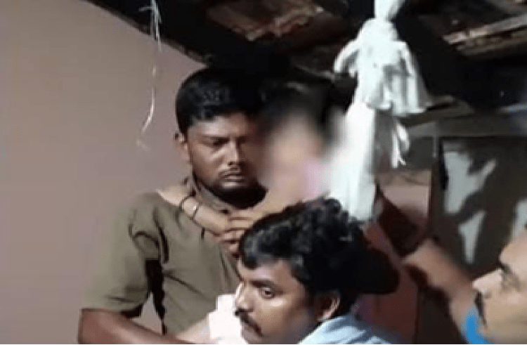 SHOCKING : ಹೆತ್ತ ಮಗುವಿನೊಂದಿಗೆ ತಂದೆ ಆತ್ಮಹತ್ಯೆಗೆ ಯತ್ನ : ಪೋಲೀಸರ ಸಮಯ ಪ್ರಜ್ಞೆಯಿಂದ ಉಳೀತು ಎರಡು ಜೀವ!