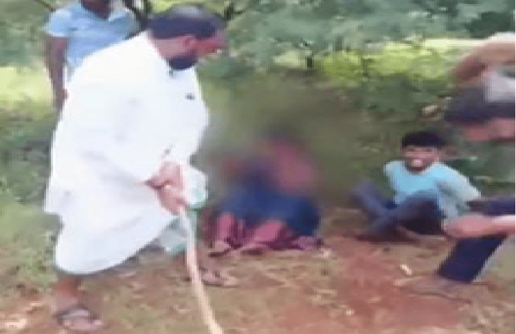 BREAKING : ಪತ್ನಿಯ ಜೊತೆಗೆ ಸಲುಗೆಯಿಂದ ಇದ್ದಿದ್ದಕ್ಕೆ, ಚಾಲಕನ ಕೈ ಕಾಲು ಕಟ್ಟಿ, ಮನಸೋ ಇಚ್ಛೆ ಥಳಿಸಿದ ಮಾಲೀಕ!