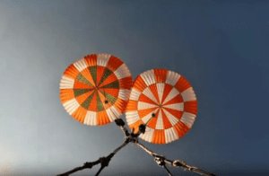 ಗಗನಯಾನ ಮಾನವ ಸಹಿತ ಬಾಹ್ಯಾಕಾಶ ಯಾನಕ್ಕಾಗಿ ಇಸ್ರೋದಿಂದ ಪ್ಯಾರಾಚೂಟ್ ಪರೀಕ್ಷೆ | Gaganyaan