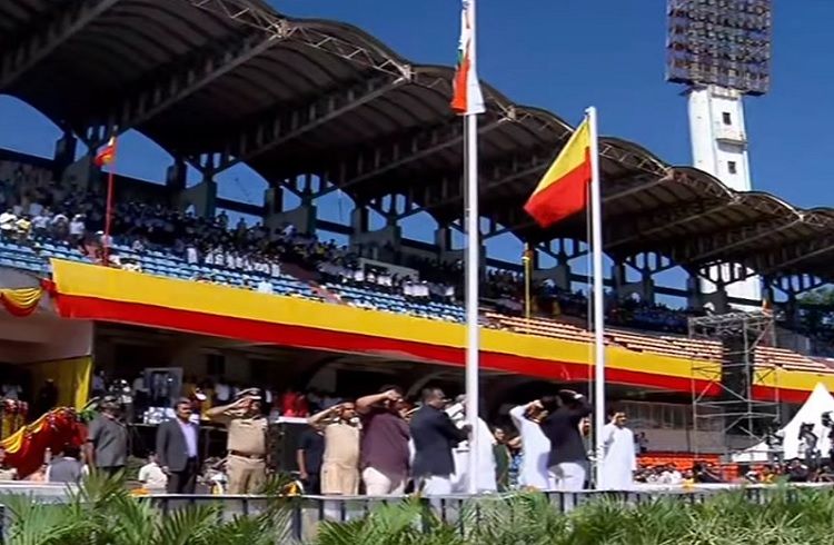 BREAKING: ಬೆಂಗಳೂರಿನ ಕಂಠೀರವ ಕ್ರೀಡಾಂಗಣದಲ್ಲಿ `ಕನ್ನಡ ರಾಜ್ಯೋತ್ಸವದ ಧ್ವಜಾರೋಹಣ’ ನೆರವೇರಿಸಿದ ಸಿಎಂ ಸಿದ್ದರಾಮಯ್ಯ