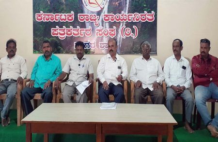 ಸಾಗರದ ಮಾರಿಕಾಂಬಾ ದೇವಿ ನ್ಯಾಸ ಪ್ರತಿಷ್ಠಾನದ ಚುನಾವಣೆಗೆ ಹಿತರಕ್ಷಣಾ ಸಮಿತಿ ಭರ್ಜರಿ ತಯಾರಿ: 33 ಅಭ್ಯರ್ಥಿಗಳು ಕಣಕ್ಕೆ