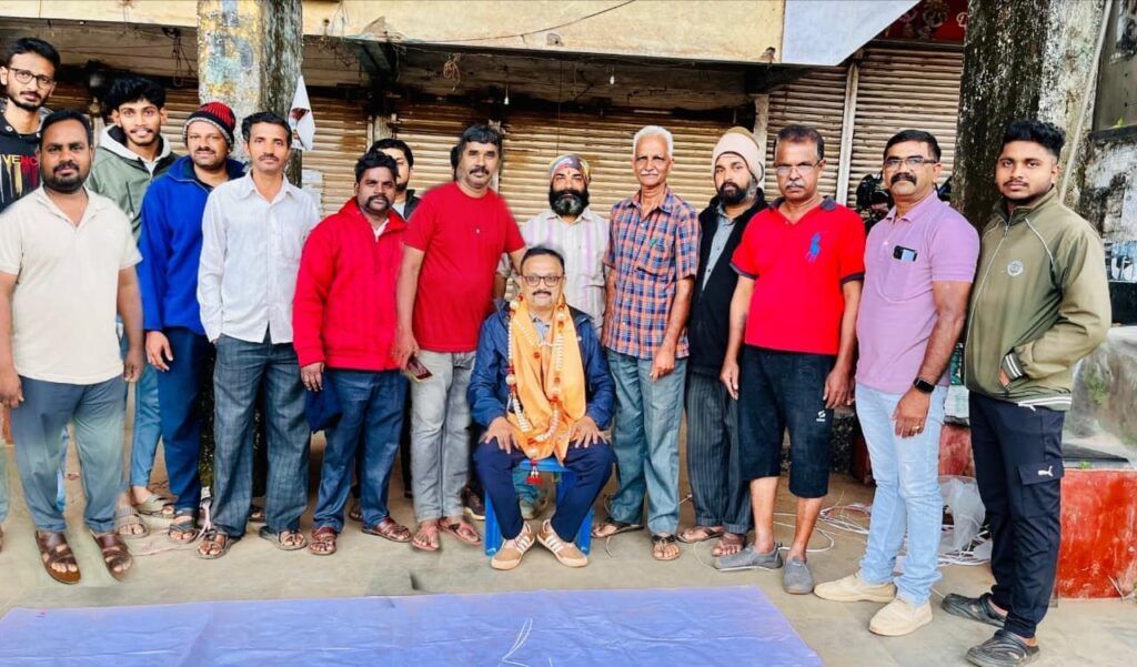 ಶಿವಮೊಗ್ಗ; ಪತ್ರಕರ್ತರು ಮತ್ತು ಪತ್ರಿಕಾ ವಿತರಕರು ಒಗ್ಗೂಡಿ ಸಾಗಬೇಕು- ಅಧ್ಯಕ್ಷ ರಮೇಶ್.ಎನ್