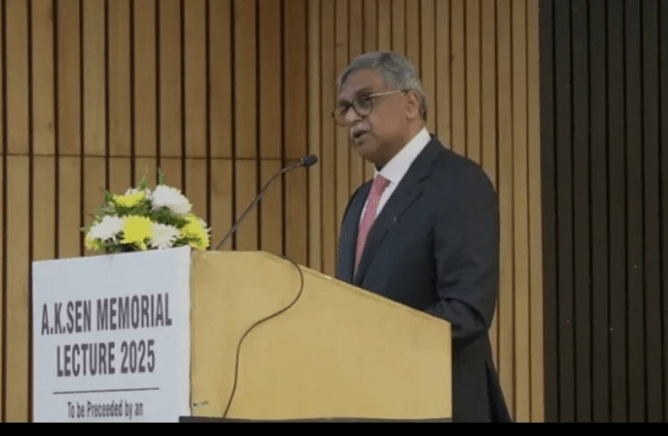 ‘AI ನಮ್ಮ ಕೆಲಸದ ವಿಧಾನವನ್ನು ಬದಲಾಯಿಸುತ್ತದೆ, ಕಾನೂನು ವ್ಯವಸ್ಥೆ ಸಿದ್ಧವಾಗಿರಬೇಕು’: ಸುಪ್ರೀಂಕೋರ್ಟ್ ನ್ಯಾಯಮೂರ್ತಿ ವಿಕ್ರಮ್ ನಾಥ್