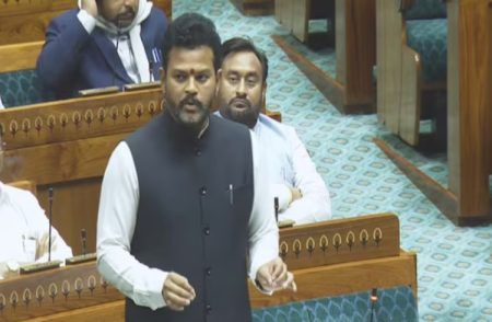 BREAKING : ವರ್ಷಪೂರ್ತಿ ‘ವಿಮಾನ ಟಿಕೆಟ್ ದರ’ ಮಿತಿಗೊಳಿಸಲು ಸಾಧ್ಯವಿಲ್ಲ, ಹಬ್ಬಗಳ ಸಂದರ್ಭದಲ್ಲಿ ಬೆಲೆ ಏರಿಕೆ : ವಿಮಾನಯಾನ ಸಚಿವ