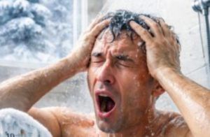 ಚಳಿಯಲ್ಲಿ ಸ್ನಾನ ಮಾಡುವುದು ಮಾರಕವಾಗ್ಬೋದು! 90% ಜನರು ಈ 5 ಗಂಭೀರ ತಪ್ಪುಗಳನ್ನ ಮಾಡ್ತಾರೆ!