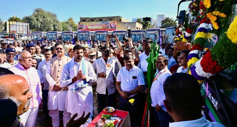 ಕಲ್ಯಾಣ ಕರ್ನಾಟಕ ಜನತೆಗೆ ಸಚಿವ ರಾಮಲಿಂಗಾರೆಡ್ಡಿ ಗುಡ್ ನ್ಯೂಸ್: 112 ನಗರ ಸಾರಿಗೆ ವಾಹನಗಳಿಗೆ ಚಾಲನೆ