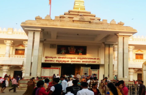 BREAKING : ಪೂಜ್ಯಾಯ ರಾಘವೇಂದ್ರಾಯ..! ಮಂತ್ರಾಲಯ ರಾಯರ ಮಠಕ್ಕೂ ಬಿಸಿ ತಟ್ಟಿದ ಭಾಷಾ ವಿವಾದ!