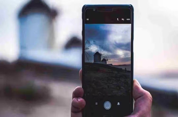 ನಿಮ್ಮ ಹಳೆ ಫೋನ್ ಅದ್ಭುತ ಮಾಡುತ್ತೆ! ನಿಮಿಷದಲ್ಲೇ ಮನೆಯ ‘ಸೆಕ್ಯೂರಿಟಿ ಕ್ಯಾಮೆರಾ’ವನ್ನಾಗಿ ಪರಿವರ್ತಿಸ್ಬೋದು!