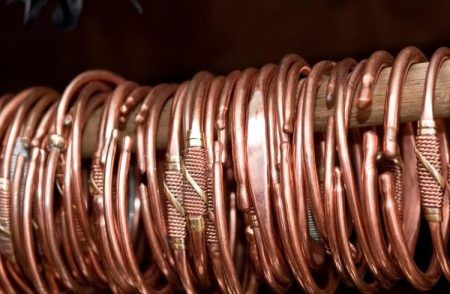 ಗಮನಿಸಿ : ಕೈಗೆ `ತಾಮ್ರದ ಬಳೆ’ ಧರಿಸುವುದರಿಂದ ಸಿಗಲಿವೆ ಈ ಅದ್ಭುತ ಶುಭ ಪ್ರಯೋಜನಗಳು.!