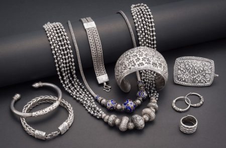 ಕಷ್ಟಕ್ಕೆ ಚಿನ್ನವಷ್ಟೇ ಅಲ್ಲ, ‘ಬೆಳ್ಳಿ’ ಕೂಡ ಆಗುತ್ತೆ ; ಏ.1ರಿಂದ ಬೆಳ್ಳಿ ಆಭರಣಗಳ ಮೇಲೆ ‘ಸಾಲ’ ಲಭ್ಯ!