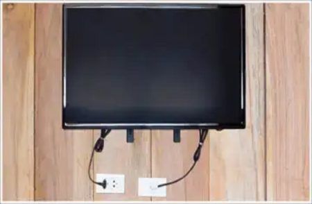 ALERT : ಮಲಗುವ ಮುನ್ನ ನೀವು ರಿಮೋಟ್ ನಿಂದ `TV’ ಆಫ್ ಮಾಡ್ತೀರಾ? ಹಾಗಿದ್ರೆ ತಪ್ಪದೇ ಇದನ್ನೊಮ್ಮೆ ಓದಿ.!