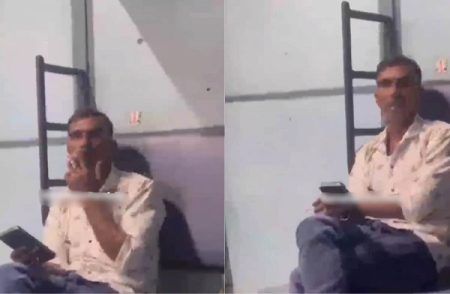 SHOCKING : ರೈಲಿನಲ್ಲೇ `ಸಿಗರೇಟ್’ ಸೇದಿದ ಬೆಂಗಳೂರಿನ ವ್ಯಕ್ತಿ : ವಿಡಿಯೋ ವೈರಲ್ | WATCH VIDEO