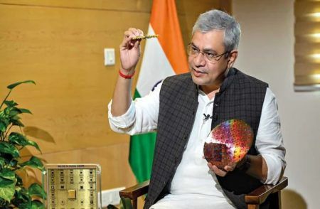 Good News ; 2024–25ನೇ ಸಾಲಿಗೆ ರೈಲ್ವೆಯಲ್ಲಿ 1.2 ಲಕ್ಷಕ್ಕೂ ಹೆಚ್ಚು ಹುದ್ದೆಗಳ ನೇಮಕಾತಿ : ಕೇಂದ್ರ ಸರ್ಕಾರ