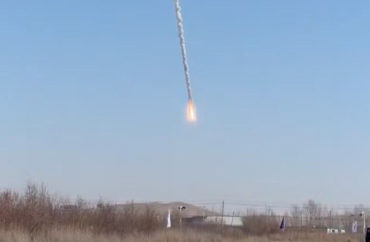 Watch Video : ಬಾಹ್ಯಾಕಾಶದಿಂದ ಭೂಮಿಗೆ ಇಳಿಯುವಾಗ ಚೀನಾದ ಖಾಸಗಿ ರಾಕೆಟ್ ಸ್ಫೋಟ ; ಶಾಕಿಂಗ್ ವಿಡಿಯೋ ವೈರಲ್