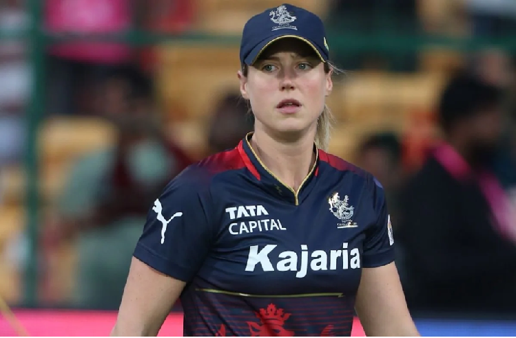 BREAKING : ಬೆಂಗಳೂರು ಅಭಿಮಾನಿಗಳಿಗೆ ಬಿಗ್ ಶಾಕ್ : ಈ ಬಾರಿ ‘RCB’ ಪರ ಆಡಲ್ಲ ಎಂದ ಈ ಸ್ಪೋಟಕ ಮಹಿಳಾ ಕ್ರಿಕೆಟರ್!