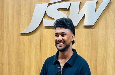 BREAKING ; 14.2 ಕೋಟಿಗೆ ‘CSK’ ಸೇರಿದ ‘ಕಾರ್ತಿಕ್ ಶರ್ಮಾ’, ಅತ್ಯಂತ ದುಬಾರಿ ಅನ್ಕ್ಯಾಪ್ಡ್ ಆಟಗಾರ ಹೆಗ್ಗಳಿಕೆ |IPL Auction 2026