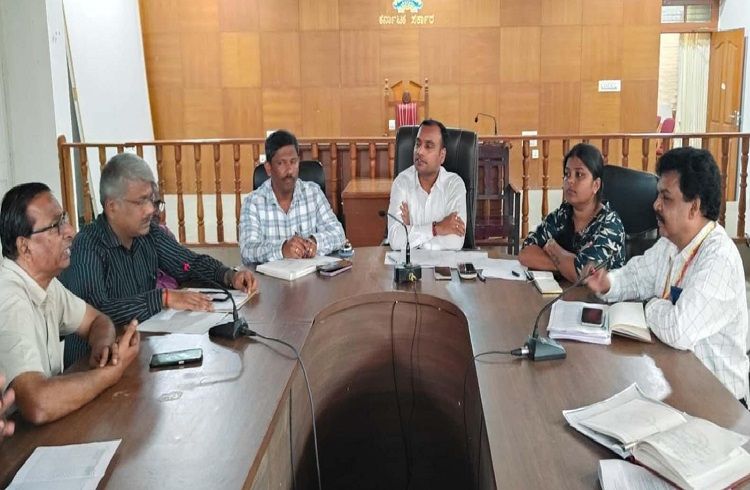 ಶಿವಮೊಗ್ಗ; ಹೊಸನಗರ ತಾಲ್ಲೂಕಿನಲ್ಲಿ 8 ಮಂಗನ ಕಾಯಿಲೆ ಕೇಸ್ ದೃಢ- ಸಾಗರ ಎಸಿ ವೀರೇಶ್ ಕುಮಾರ್