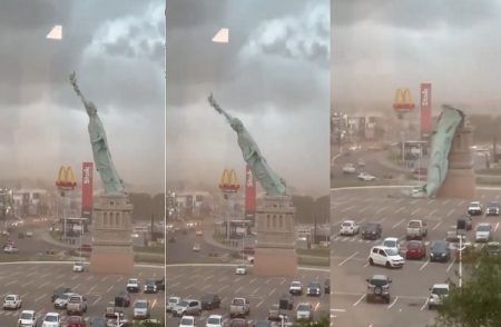 SHOCKING : ಚಂಡಮಾರುತಕ್ಕೆ ಸಿಲುಕಿ ಮುರಿದು ಬಿದ್ದ `ಬೃಹತ್ ಪ್ರತಿಮೆ’ : ಭಯಾನಕ ವಿಡಿಯೋ ವೈರಲ್ | WATCH VIDEO