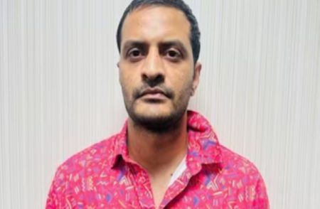 BREAKING : ಲಾರೆನ್ಸ್ ಬಿಷ್ಣೋಯ್ ಗ್ಯಾಂಗ್ ಸದಸ್ಯ ‘ಅಮನ್ ಭೈನ್ಸ್ವಾಲ್’ ಅಮೆರಿಕದಿಂದ ಭಾರತಕ್ಕೆ ಹಸ್ತಾಂತರ.!