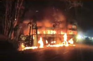 BREAKING: ರಾಜ್ಯದಲ್ಲಿ ಹೊತ್ತಿ ಉರಿದ ಮತ್ತೊಂದು ಖಾಸಗಿ ಬಸ್ : ಚಾಲಕನ ಸಮಯಪ್ರಜ್ಞೆಯಿಂದ 36 ಪ್ರಯಾಣಿಕರು ಪಾರು.!