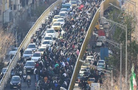 BREAKING : ಇರಾನ್’ನಲ್ಲಿ ಮುಂದುವರೆದ ಹಿಂಸಾತ್ಮಕ ಪ್ರತಿಭಟನೆ ; ಮೃತರ 15 ಸಂಖ್ಯೆ ದುರ್ಮರಣ