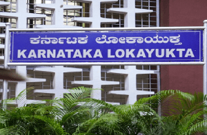 ಖಾತೆ ಮಾಡಿಕೊಡಲು 1 ಲಕ್ಷ ರೂ. ಬೇಡಿಕೆ : ಲೋಕಾಯುಕ್ತ ಬಲೆಗೆ ಬಿದ್ದ ಶಿಕಾರಿಪುರ ಗ್ರಾಮ ಲೆಕ್ಕಾಧಿಕಾರಿ