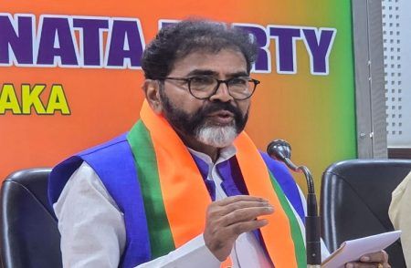 ರಾಜಶೇಖರ ಹಿಟ್ನಾಳ್ ಉಚ್ಚಾಟನೆಗೆ MLC ಛಲವಾದಿ ನಾರಾಯಣಸ್ವಾಮಿ ಆಗ್ರಹ