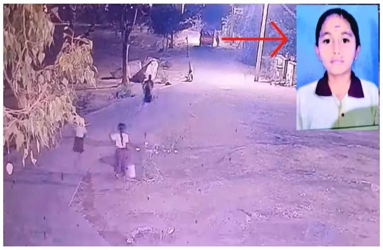 SHOCKING : ಆಟೋ ಚಾಲಕನ ನಿರ್ಲಕ್ಷ್ಯದಿಂದ 8 ನೇ ತರಗತಿ ವಿದ್ಯಾರ್ಥಿನಿ ಸಾವು : ಆಘಾತಕಾರಿ ವಿಡಿಯೋ ವೈರಲ್ | WATCH VIDEO