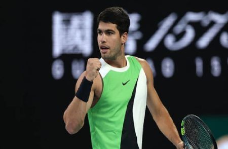 ಆಸ್ಟ್ರೇಲಿಯನ್ ಓಪನ್ 2026ರ ಪ್ರಶಸ್ತಿ ಗೆದ್ದ ಕಾರ್ಲೋಸ್ ಅಲ್ಕರಾಜ್: ರಾಫೆಲ್ ನಡಾಲ್ ದಾಖಲೆ ಉಡೀಸ್ | Australian Open 2026