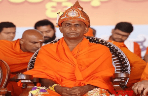 BREAKING : ಭಡ್ತಿ ನೀಡುವ ವಿಚಾರದಲ್ಲಿ ಸರ್ಕಾರದ ಎಡವಟ್ಟು : ಸ್ವಯಂ ನಿವೃತ್ತಿಯಾಗಿದ್ದ ಸ್ವಾಮೀಜಿಗೂ ಪ್ರಮೋಷನ್!