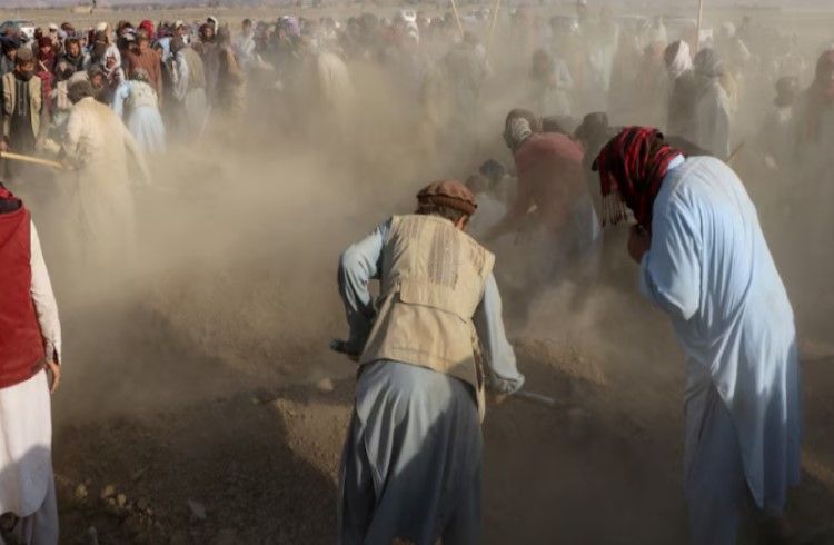 BREAKING : ಅಫ್ಘಾನಿಸ್ತಾನದ ಮೇಲೆ ಪಾಕಿಸ್ತಾನ ವೈಮಾನಿಕ ದಾಳಿಗೆ ಭಾರತ ಖಂಡನೆ ; ‘ಕಾಬೂಲ್ ಸಾರ್ವಭೌಮತ್ವ’ಕ್ಕೆ ಬೆಂಬಲ