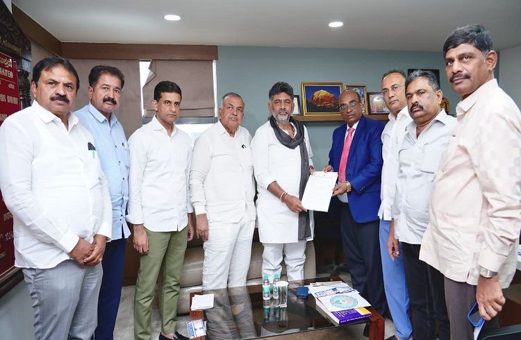 ಮತದಾರರ ಪಟ್ಟಿ ಪರಿಷ್ಕರಣೆ ಲೋಪದೋಷ ಸರಿಪಡಿಸಿ: ರಾಜ್ಯ ಚುನಾವಣಾ ಆಯೋಗಕ್ಕೆ ಡಿಕೆಶಿ ಮನವಿ